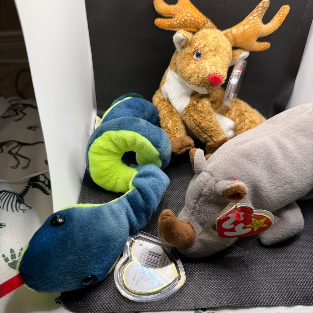 Ty Beanie Babies Toy Trio - Hissy, Roxie, Spike